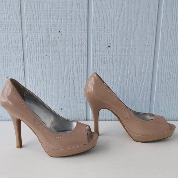 Candies Platform Pumps Slip-on Peep toe Nude Tan size 9.5 - Picture 2 of 12